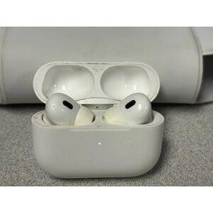 Apple AirPods Pro 2nd Gen (USB-C) - Works Perfectly - See Photos